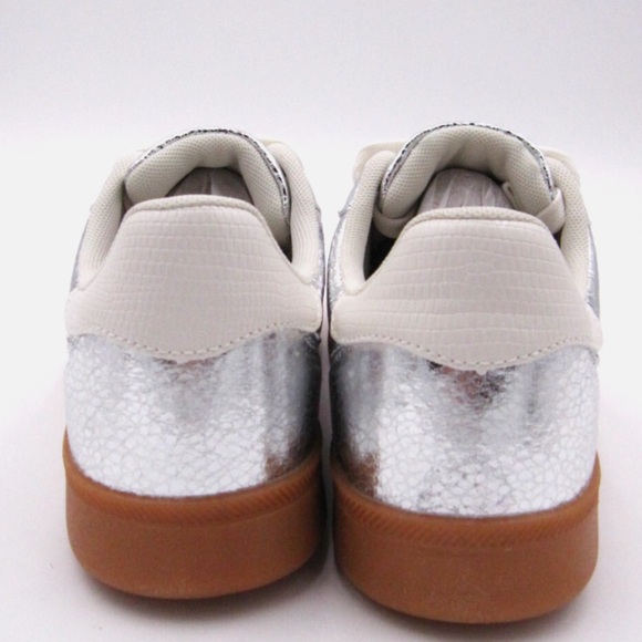 Nicole Miller Breanne Distressed Silver Sneakers    New without box - Picture 6 of 7